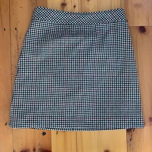 Jcrew Factory Houndstooth skirt size 6